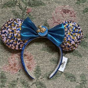 Disney Parks Passholder exclusive sequined Mickey ears 50th anniversary WDW 💙